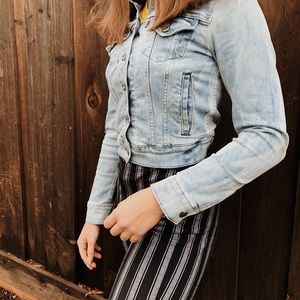 light denim jacket by levi